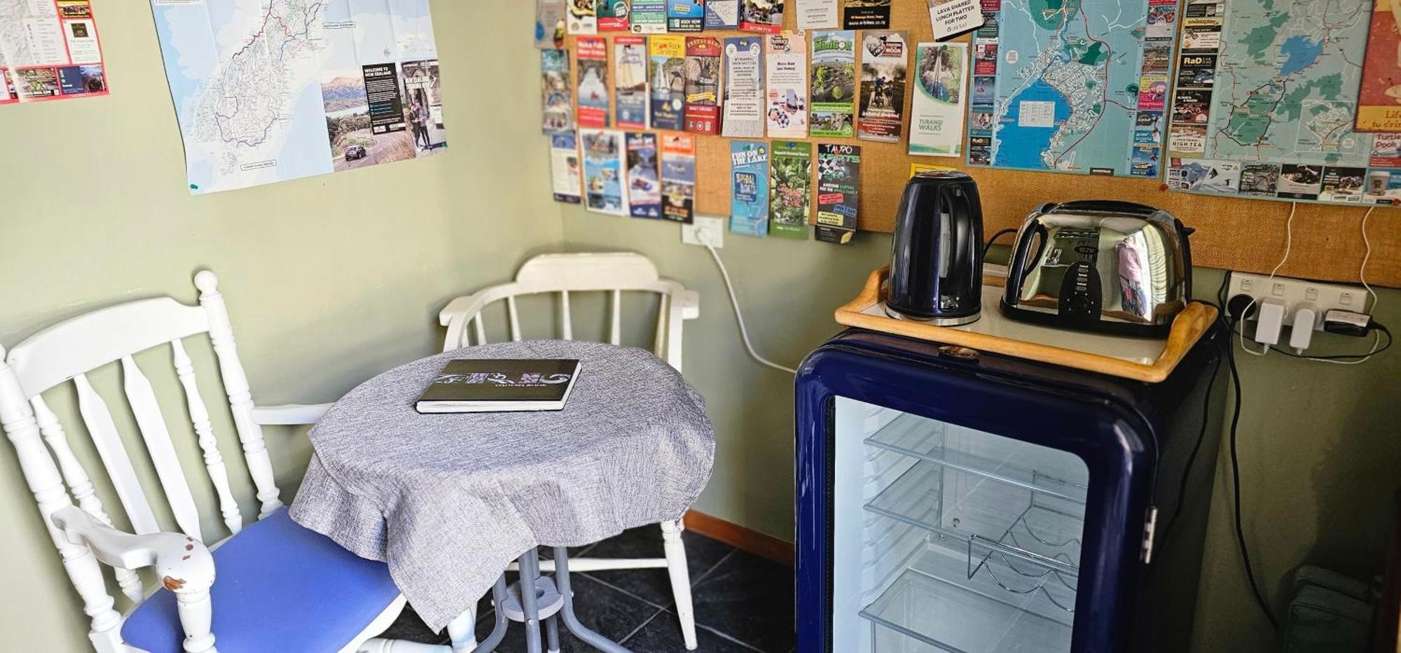 Fred&Donz Bed And Breakfast Taupo Exterior photo